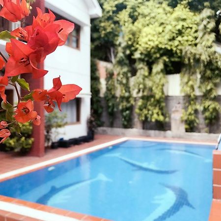 Eureka Villas Phnom Penh Bagian luar foto