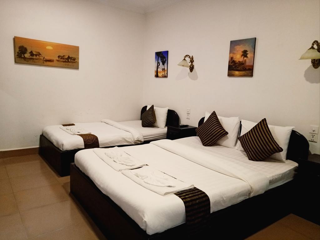 Eureka Villas Phnom Penh Bagian luar foto