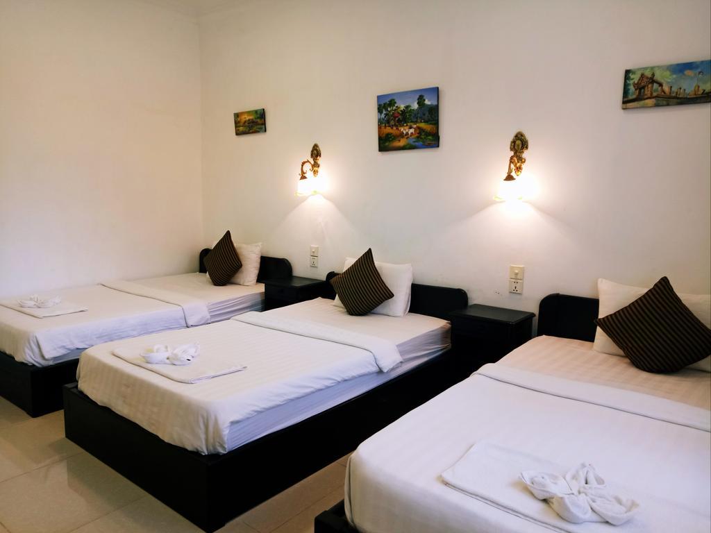 Eureka Villas Phnom Penh Bagian luar foto