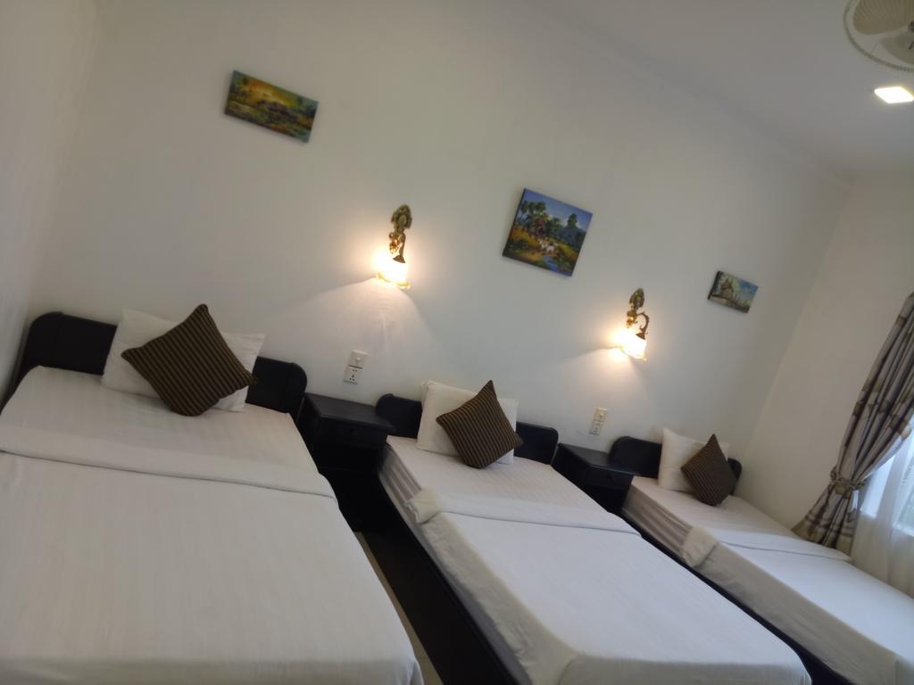 Eureka Villas Phnom Penh Bagian luar foto