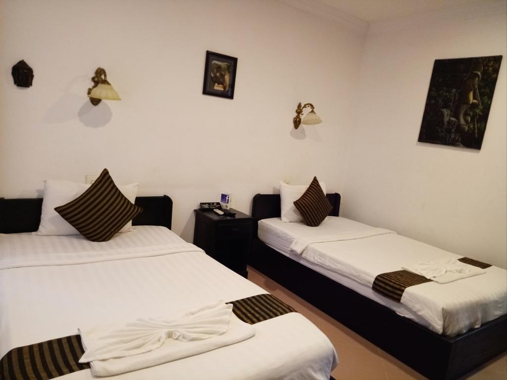 Eureka Villas Phnom Penh Bagian luar foto