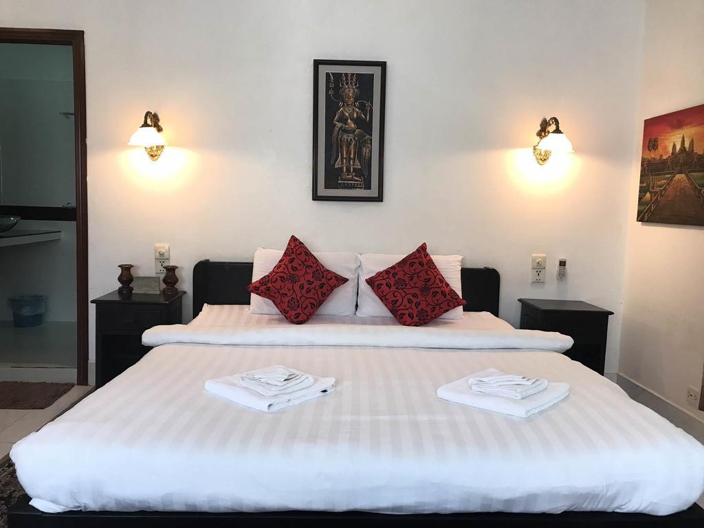 Eureka Villas Phnom Penh Bagian luar foto