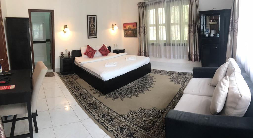 Eureka Villas Phnom Penh Bagian luar foto